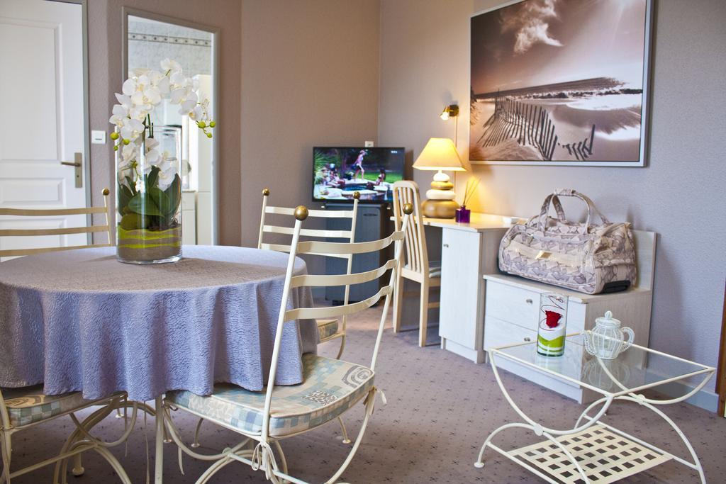 Logis Hotel Beau Site Loubaresse  Dış mekan fotoğraf